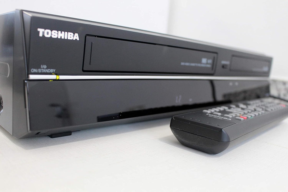 Toshiba VHS to DVD Recorder (Renewed)